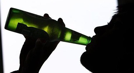 HEALTH Alcohol 074058