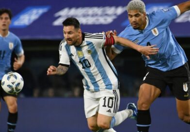Argentina no pudo con Uruguay y perdió 2 a 0 por las Eliminatorias