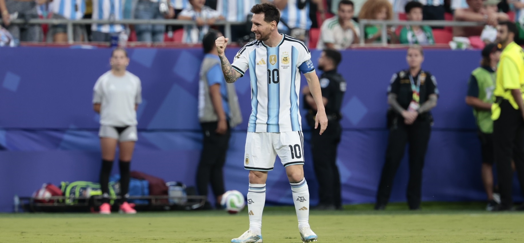 Debut ideal: con un Messi encendido, Argentina tuvo jerarquía y derrotó a Argelia por 3 a 0