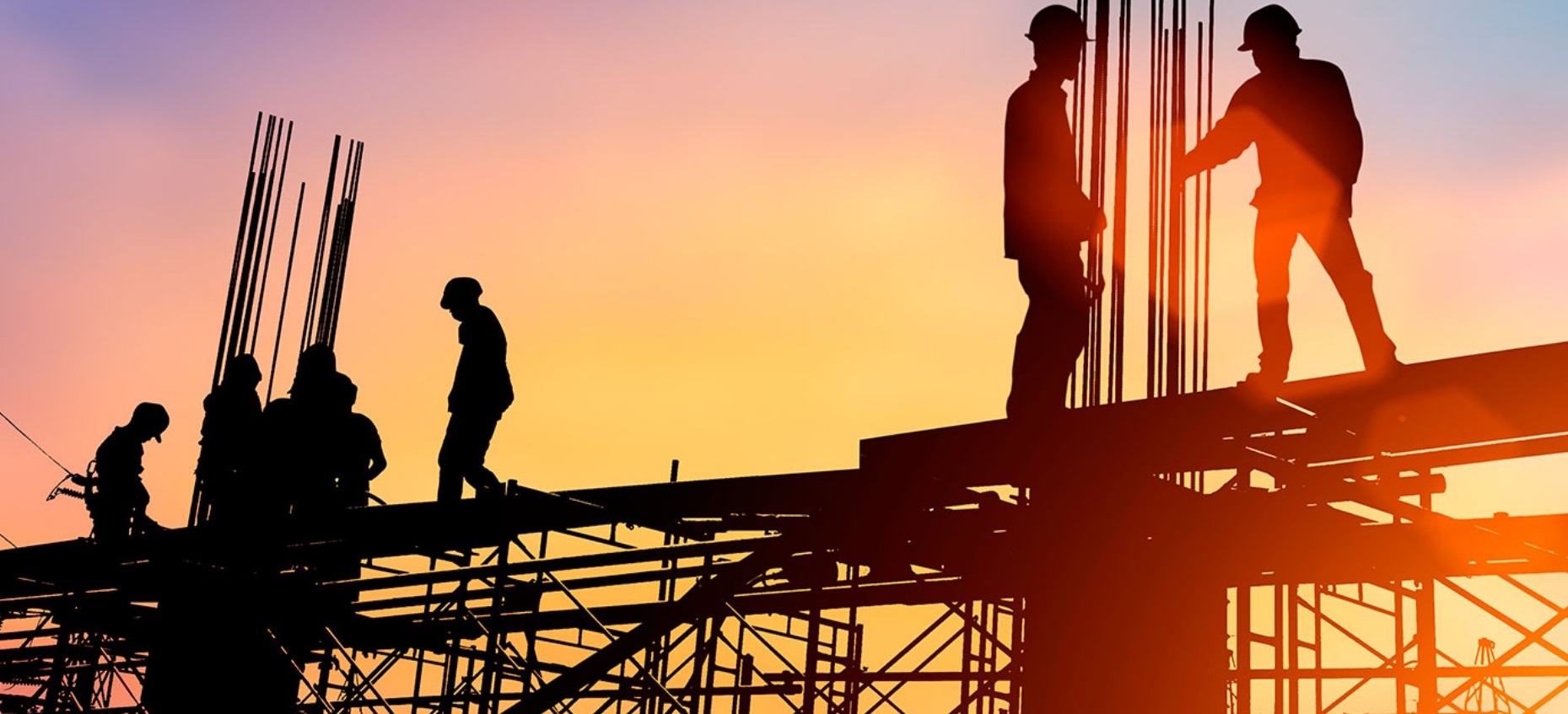 La construcción y la industria volvieron a caer en abril