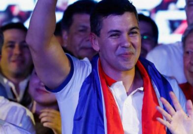 Santiago Peña fue electo nuevo presidente de Paraguay
