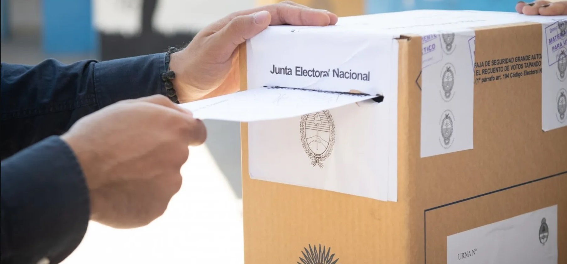 Comenzaron las elecciones legislativas en todo el país