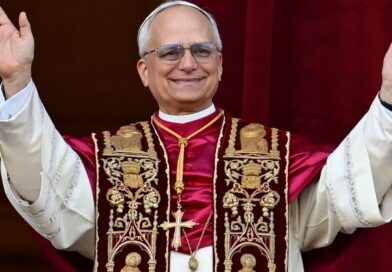 Robert Prevost (León XIV), sucederá como Papa a Francisco