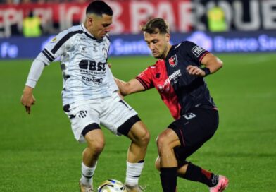 Con un jugador menos, Newell’s empató con Central Córdoba en el Coloso