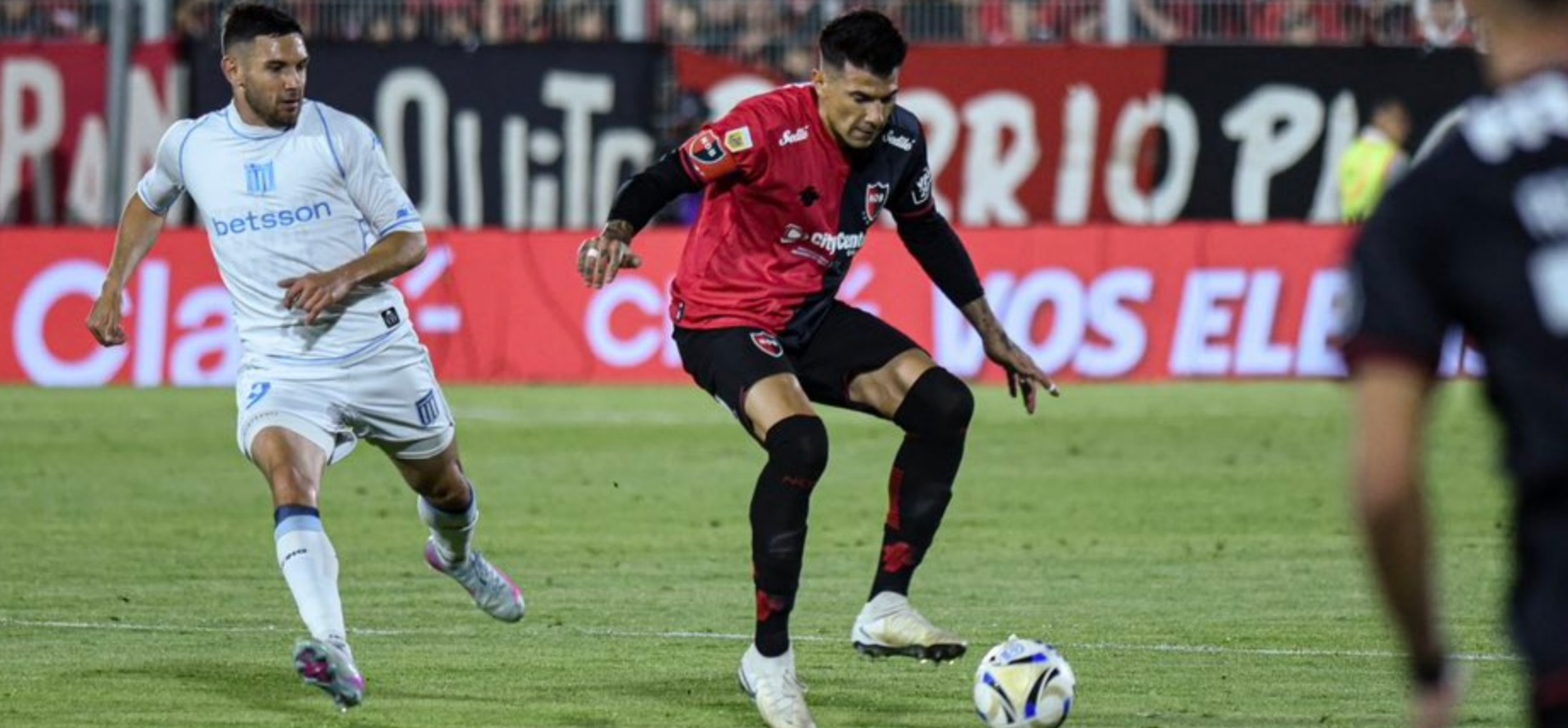 Newell’s se durmió en el final y perdió con Racing por 1 a 0