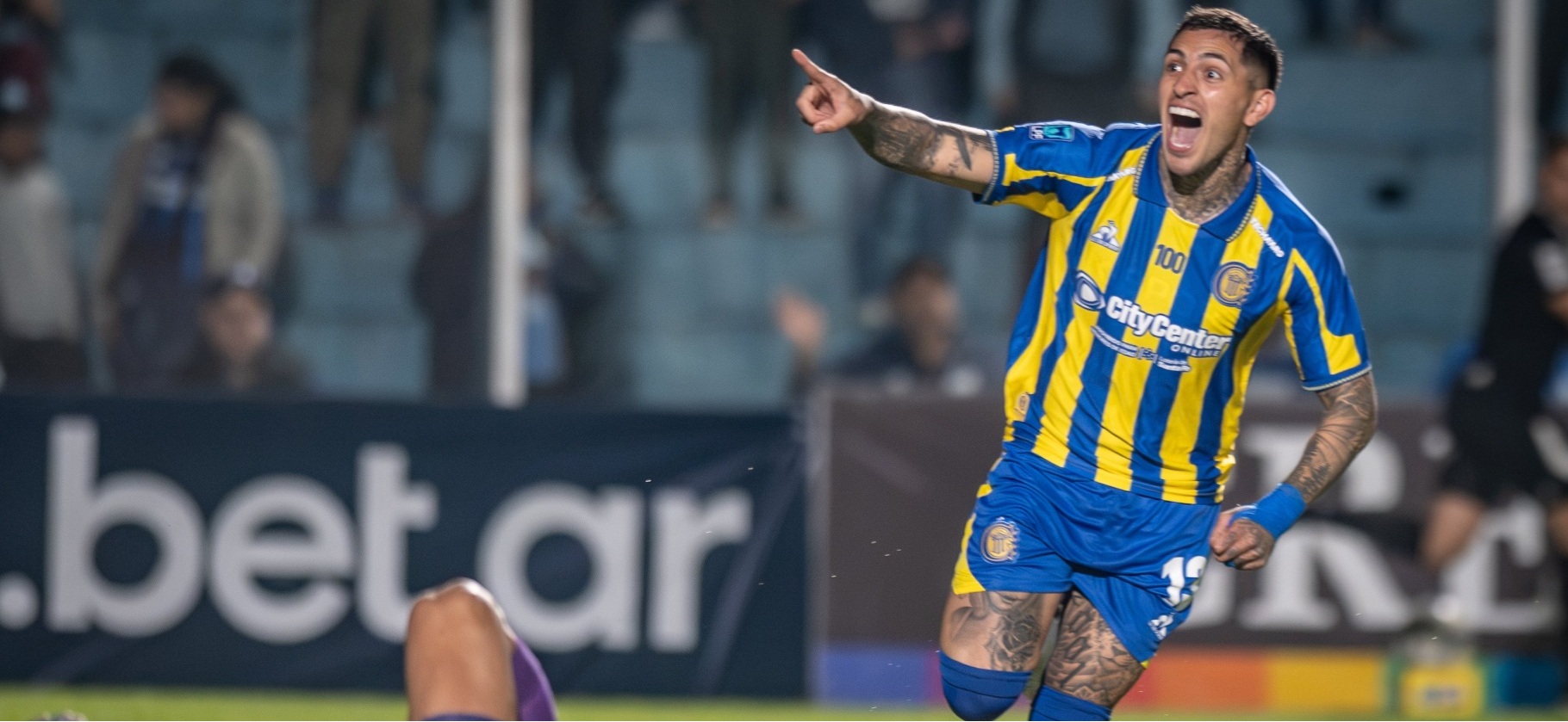Central venció a Atlético Tucumán de visitante y recuperó la punta de su zona